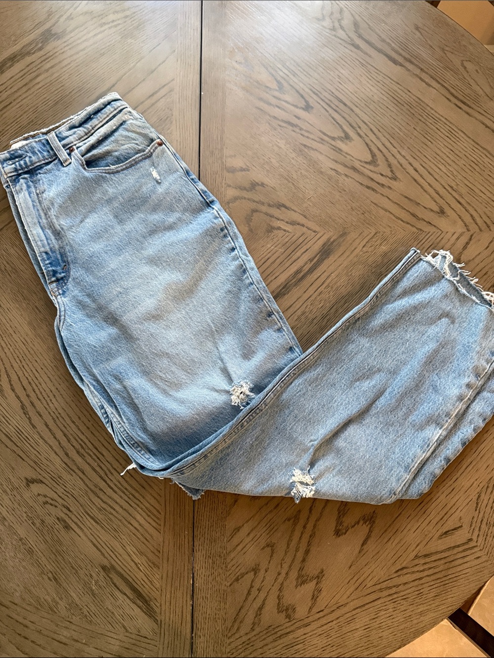 Curve Love A&F 90s straight ultra high rise